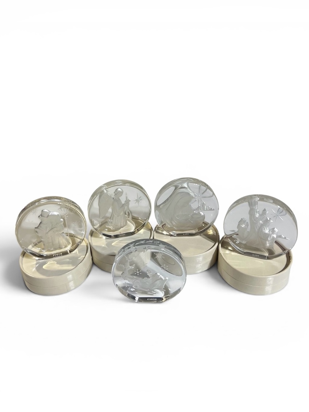 5 VTG Danbury Mint Crystal Paperweights
